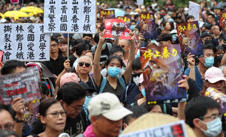 Kina osudila prosvjede u Hong Kongu: "Nanose štetu vladavini prava"